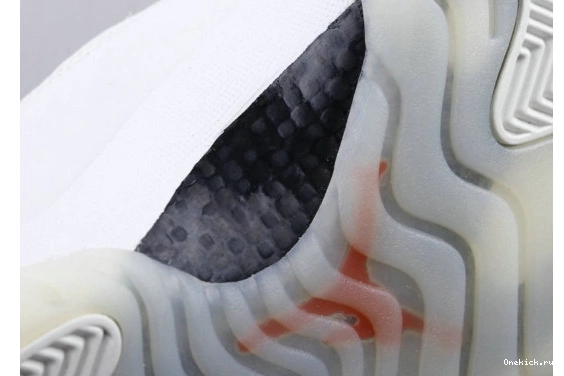 Tint 633 378038-016  Platinum GoodFit (GS) Retro 11 Jordan 378038-016 0520